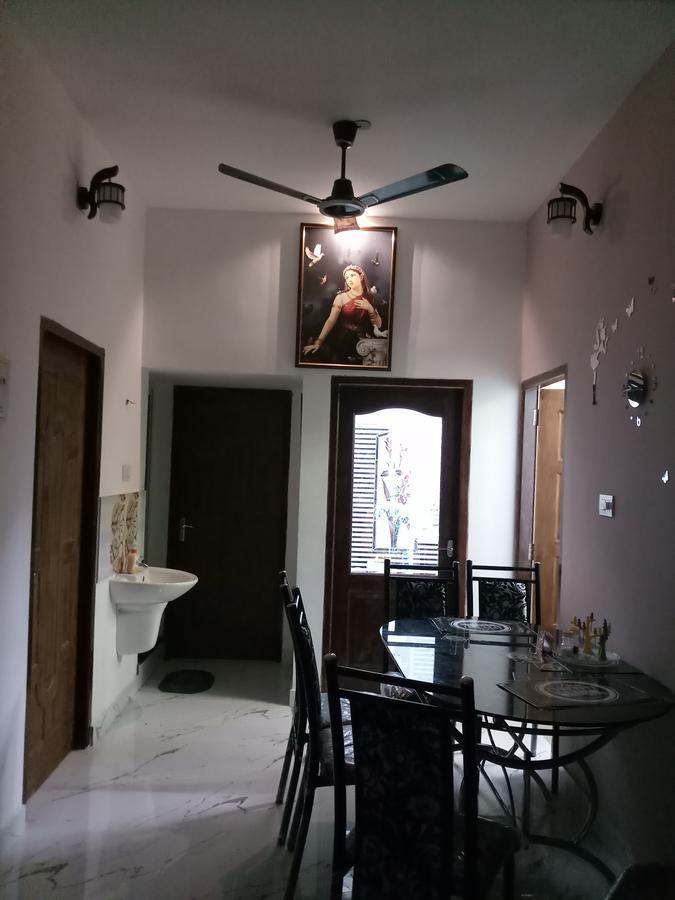 Angelann Homestay Kochi Eksteriør bilde